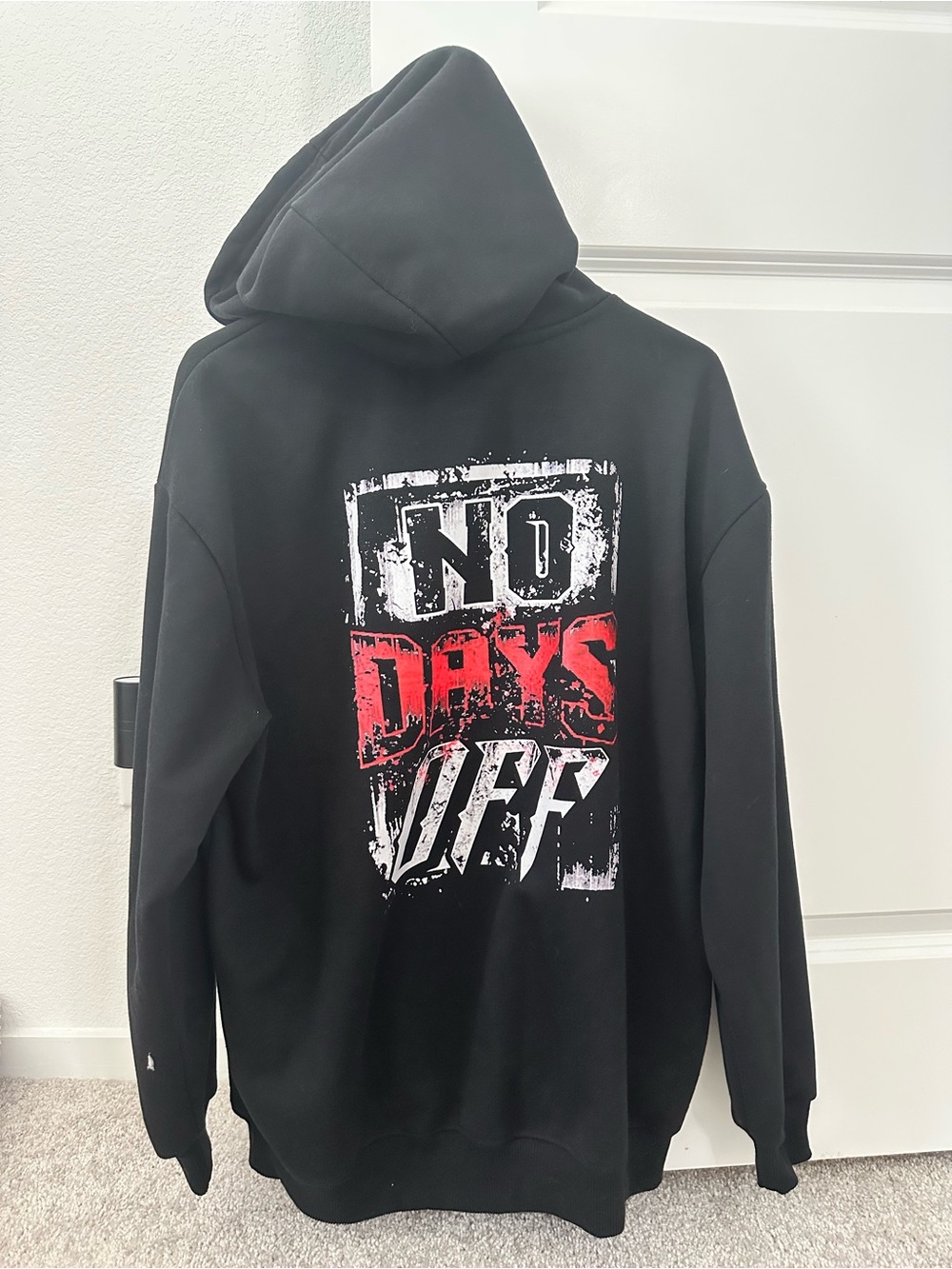 Black 'No Days Off' Graphic Hoodie - Men's Pullover